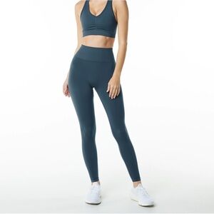 Alphalete Amplify Whale Blue Leggings